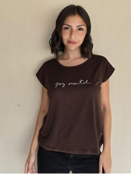 Remera Paz Chocolate